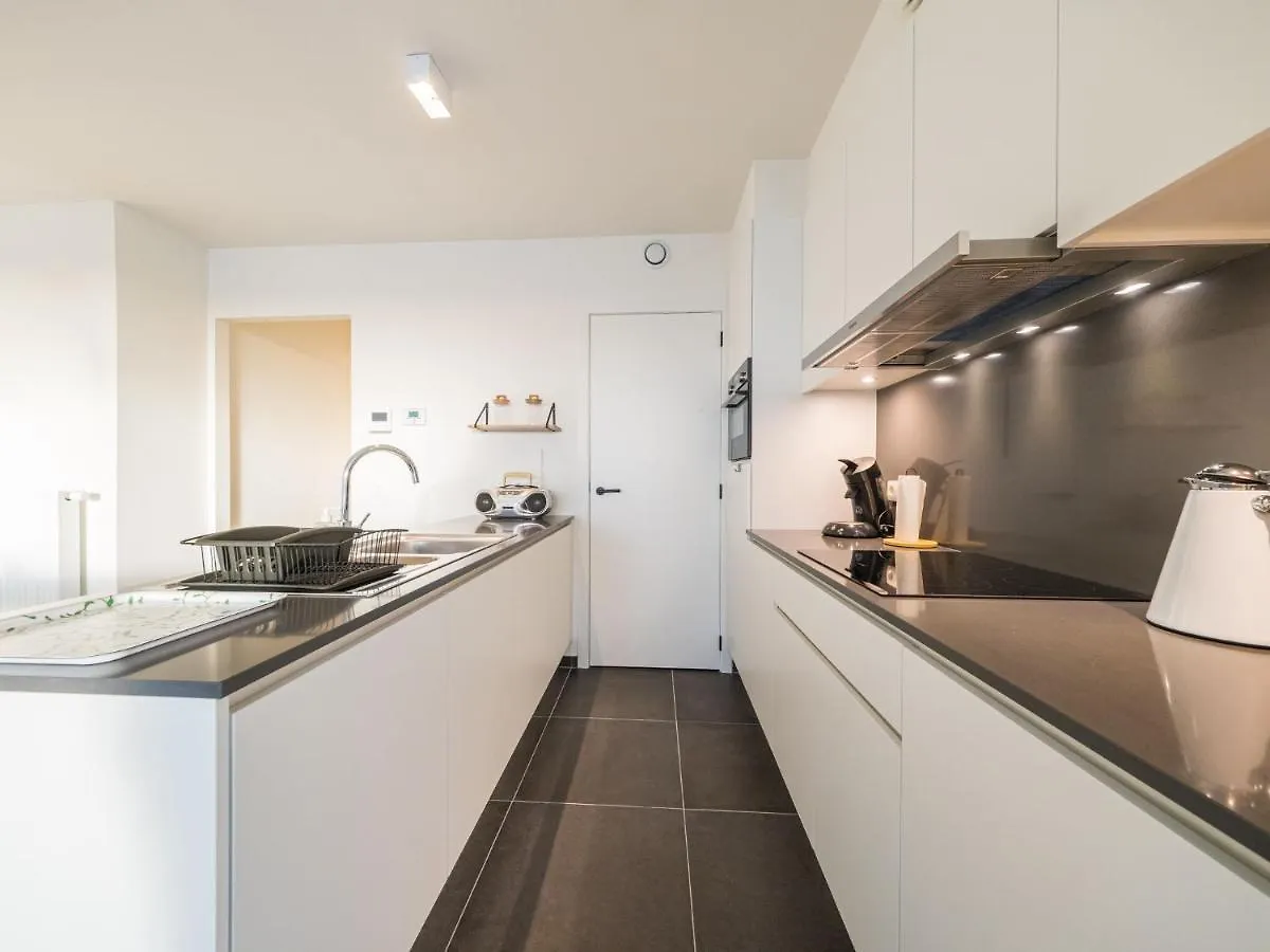 Bright Apartment On The First Floor Middelkerke